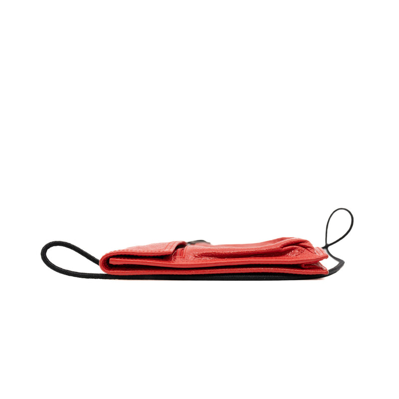 Explorer Small Messenger Bag in red