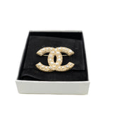 thumbnail Medium CC Logo Brooch With Pearl/Crystal GHW - L'UXE LINK