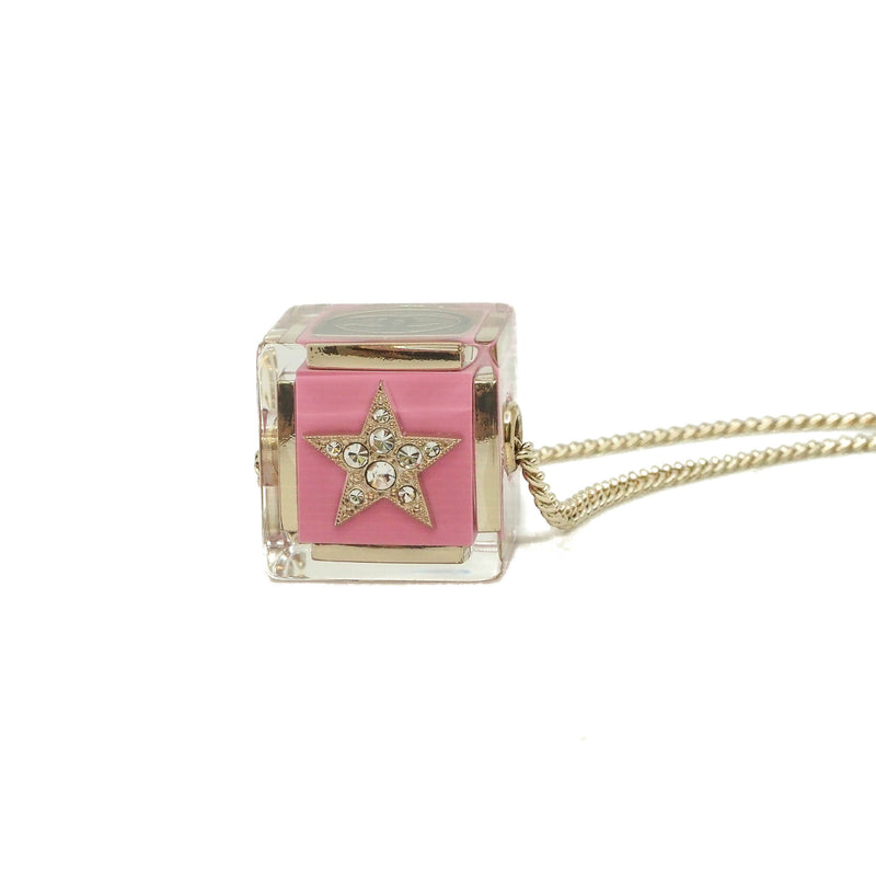 no.5 dice pandent necklace in pvc ghw pink