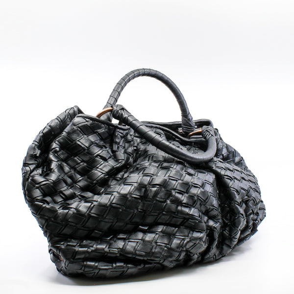 black tote shoulder bag