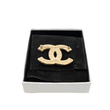 thumbnail Medium CC Logo Brooch With Pearl/Crystal GHW - L'UXE LINK