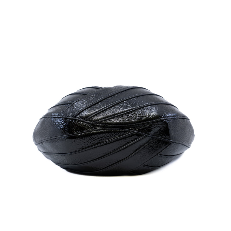 moon shape tote in shinning leather black phw seri 25