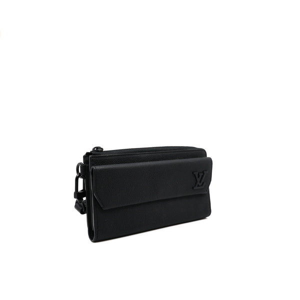 clutch with handle  in leather black