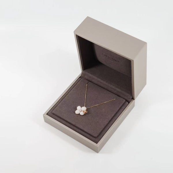 necklace flower with diamonds  18k rg
