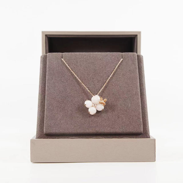 necklace flower with diamonds  18k rg