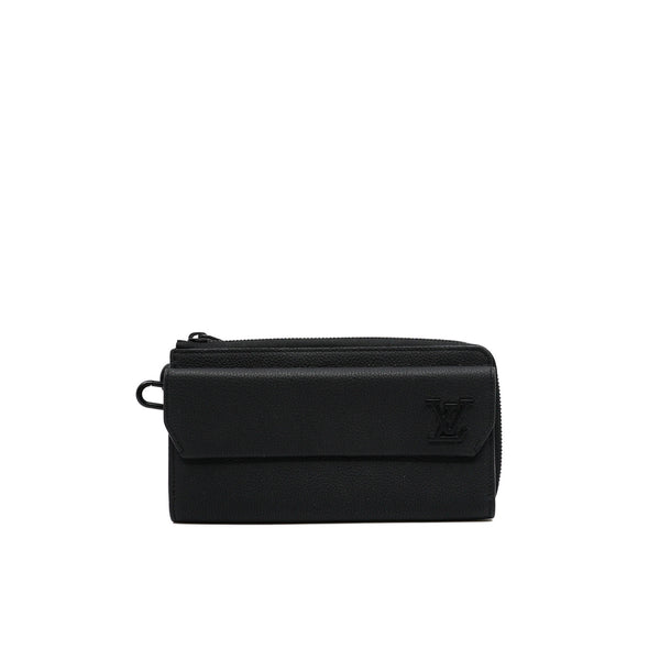 clutch with handle  in leather black