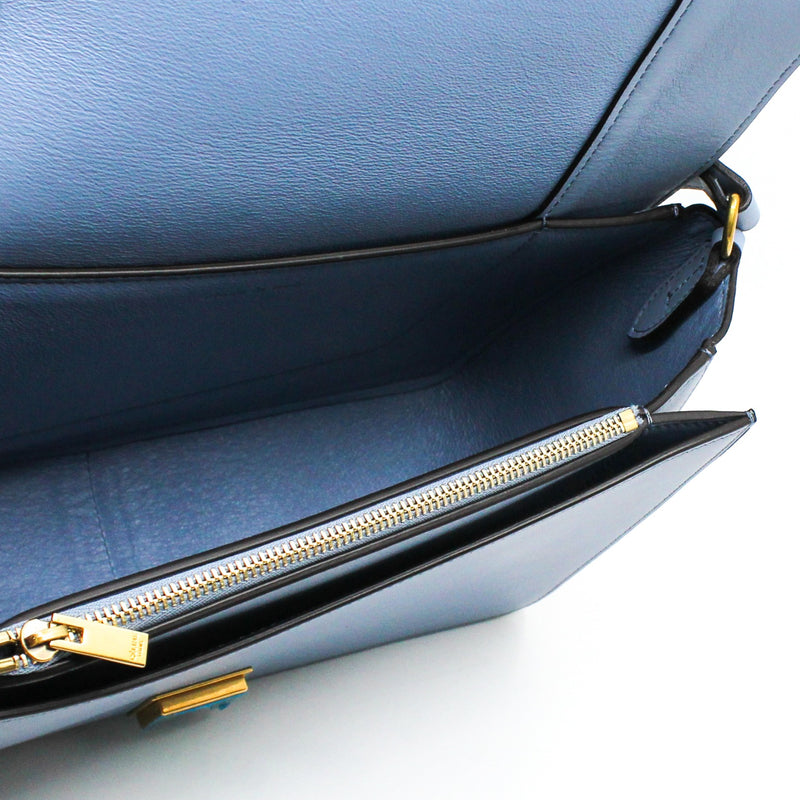frame light grey and blue