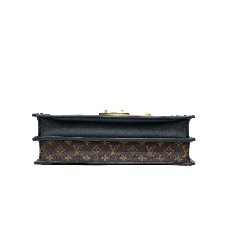 soft trunk reverse monogram ghw