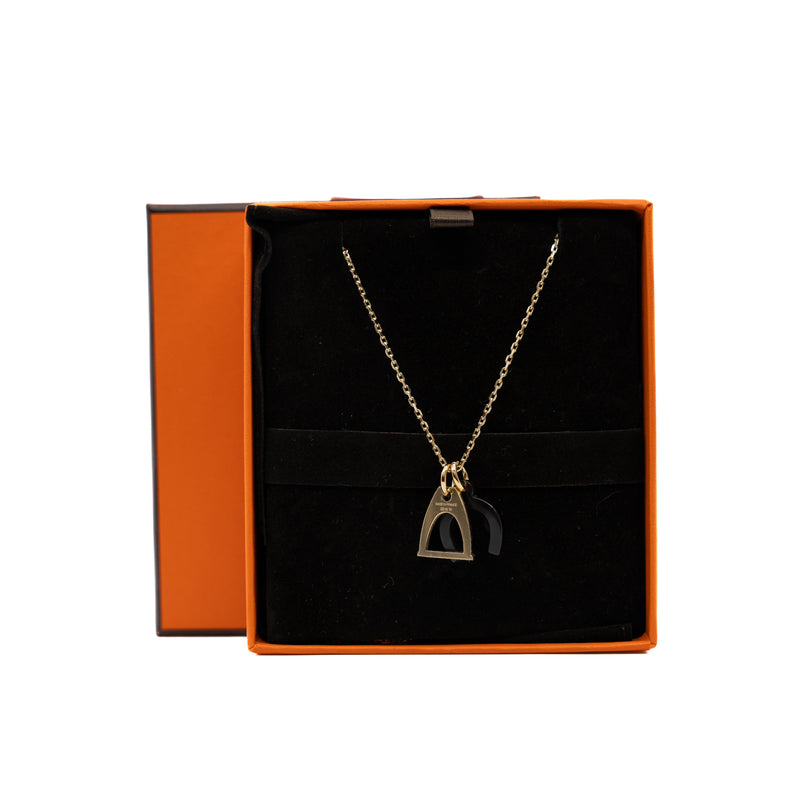 amulette pendentif equestre pm necklace ghw