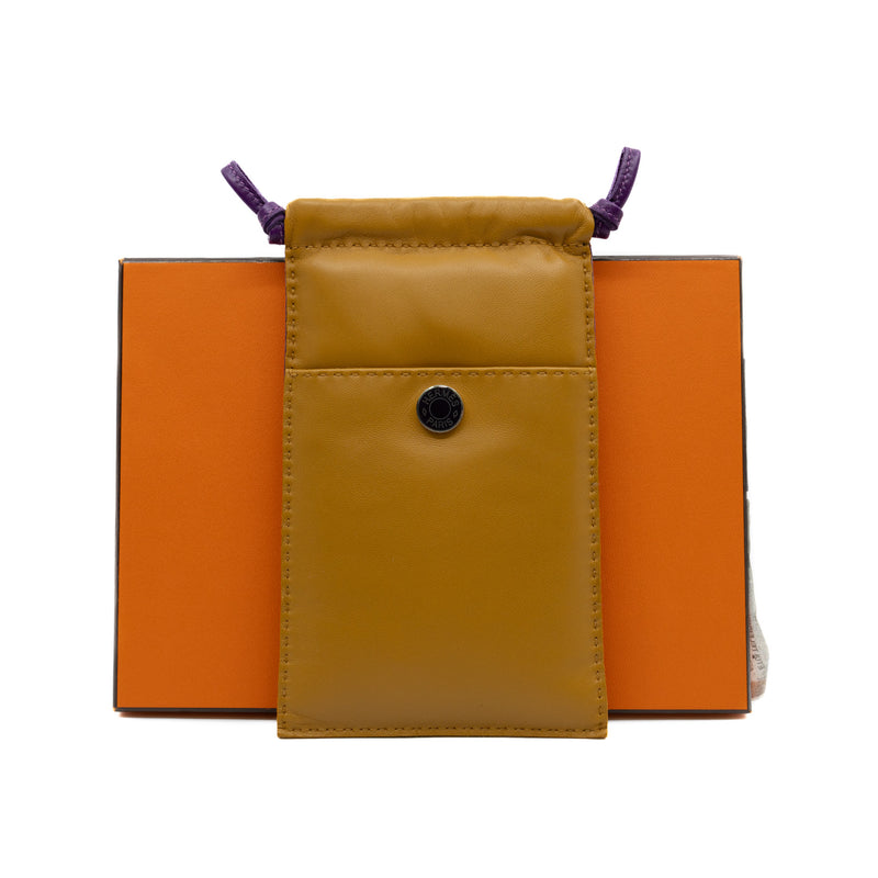 Pilo Phone Sellier Case Agneau Milo/Swift Leather In Sesame/Violet - L'UXE LINK