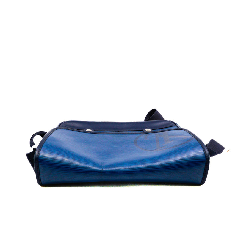 downtown messenger bag in epi blue