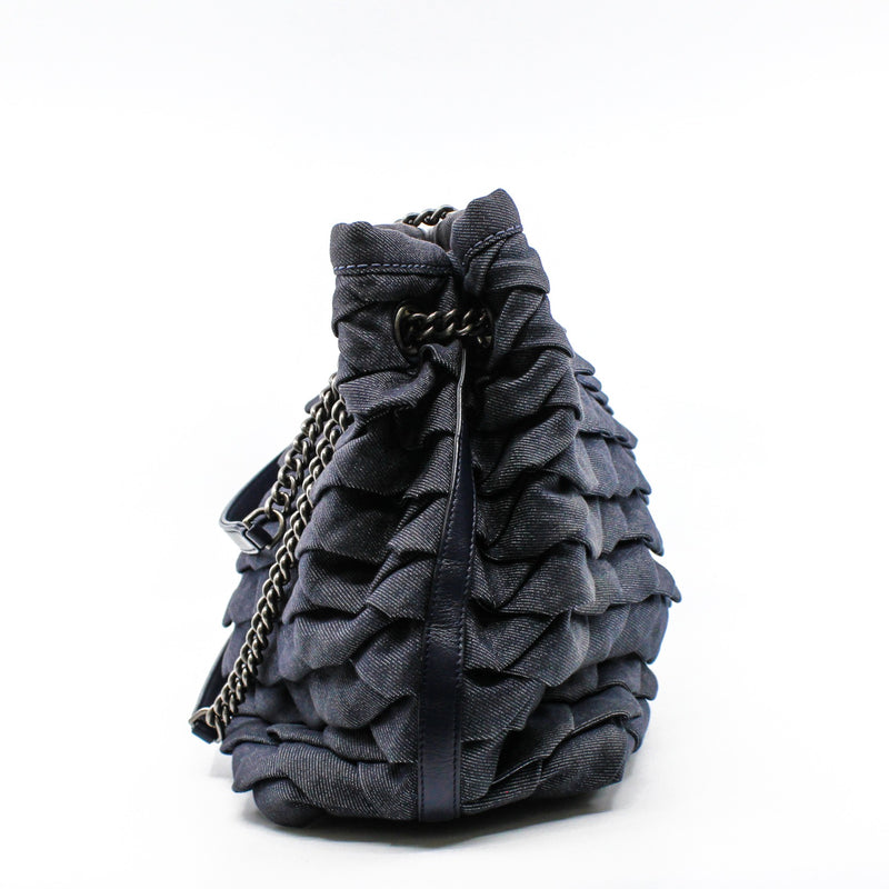 Medium CC Shopping Scale Effect Denim Tote PHW Seri 22
