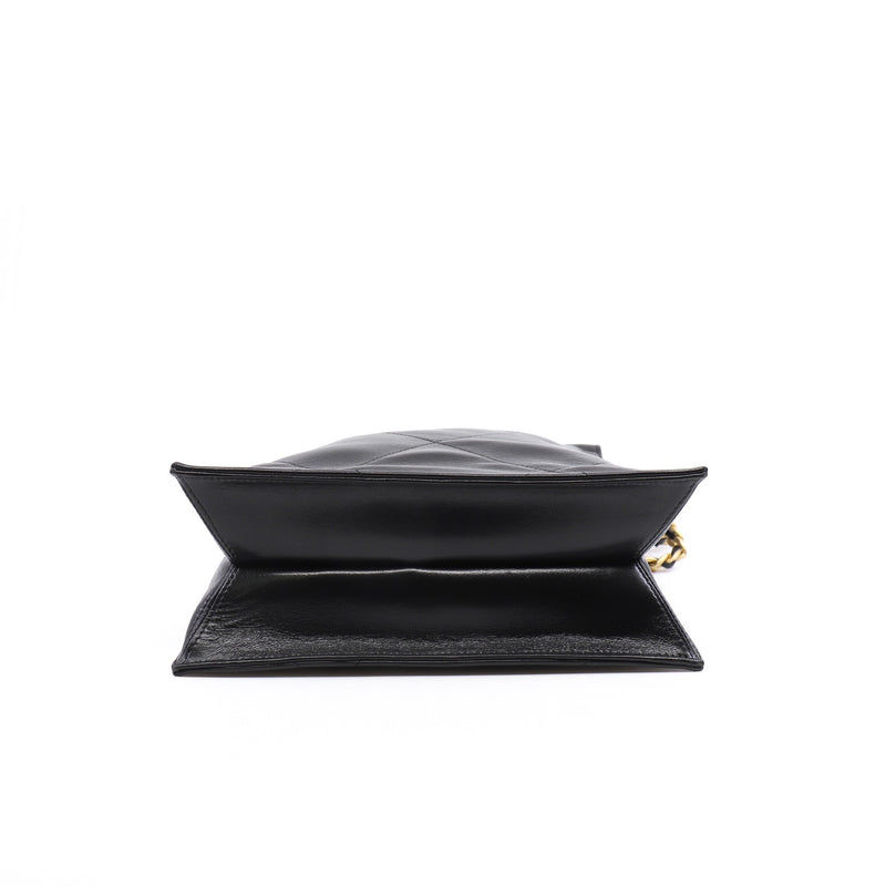 Medium Classic Black Lambskin Leather Pocket Bag GHW With Chain Seri 30 - L'UXE LINK
