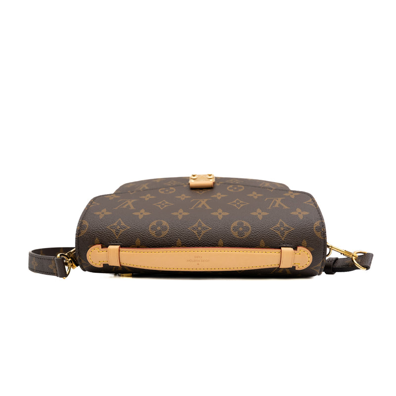 pochette metis in monogram canvas ghw 2021
