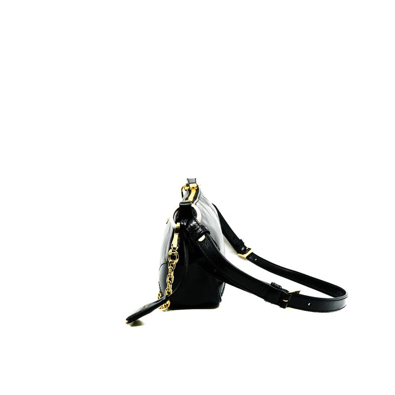 Re-Edition 2002 Medium Shiny Leather Shoulder Bag GHW - L'UXE LINK