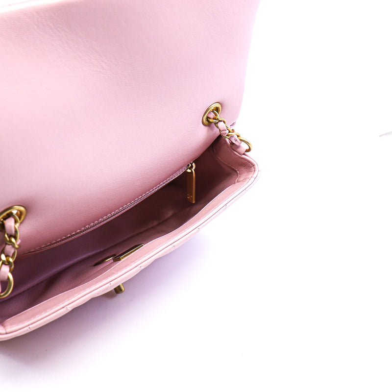 Mini Heart Charms In Pink Lambskin Leather Quilted Flap Bag GHW Seri POU2XXXX - L'UXE LINK