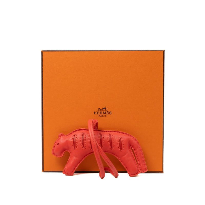 Milo Rooroo Tiger In Rose Texas/Rouge Indien Lambskin Bag Charm - L'UXE LINK