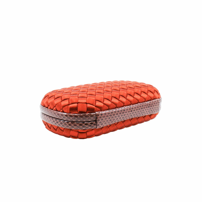 clic clutch in satin orange - L'UXE LINK