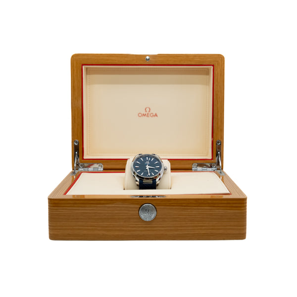 Seamaster Aqua Terra 150M with steel and rubber strap in blue phw 2017 41mm