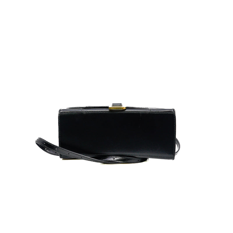 Black hourglass s ghw