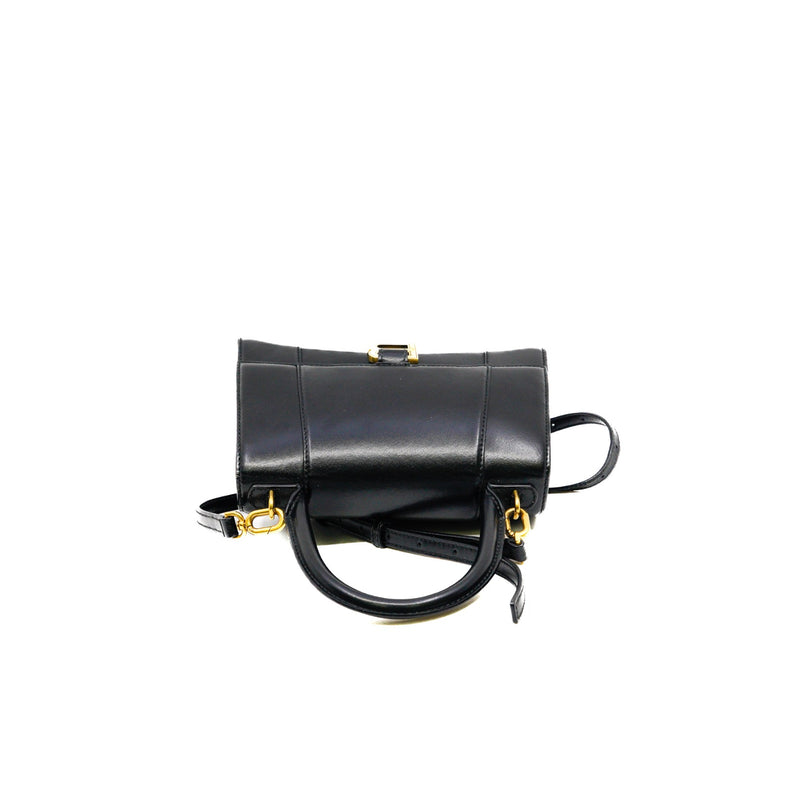 Black hourglass s ghw
