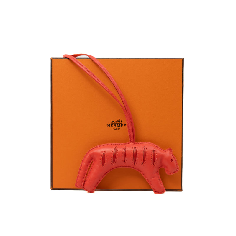 Milo Rooroo Tiger In Rose Texas/Rouge Indien Lambskin Bag Charm - L'UXE LINK