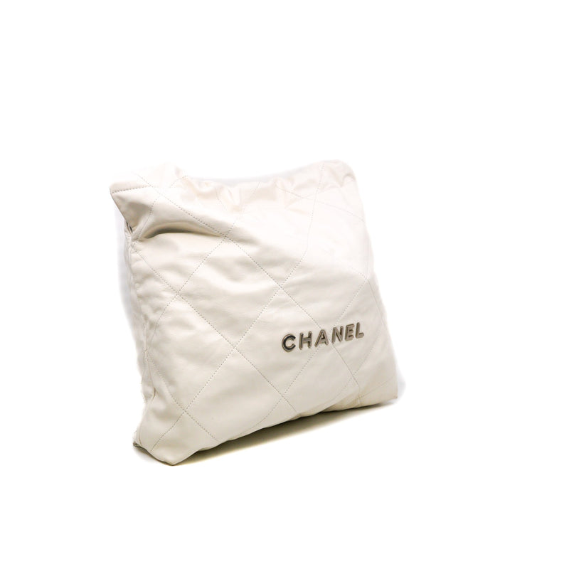 medium 22 bag in calfskin white phw