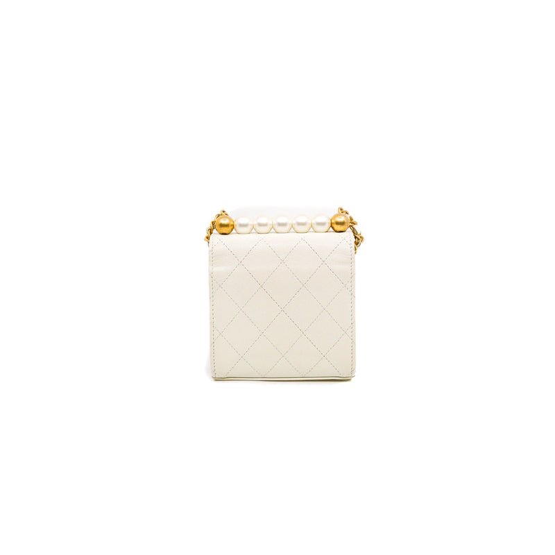 vanity case with pearl chian in caviar white ghw #29