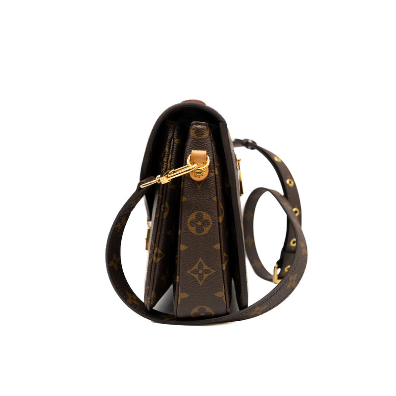 pochette metis in monogram canvas ghw 2021