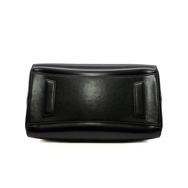 medium antigona black box leather ghw