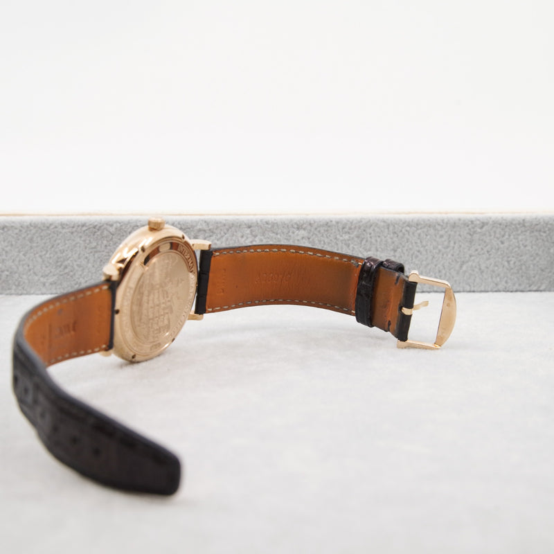 IWC Portofino Automatic with white dial in 18k gold and black ccd band - L'UXE LINK