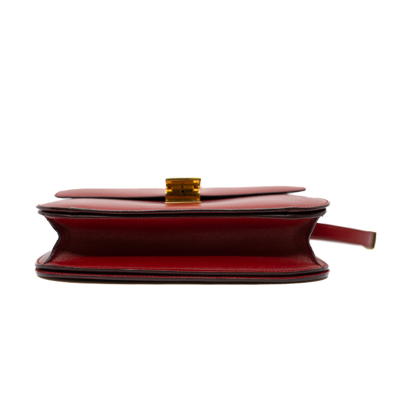 medium box in red ghw