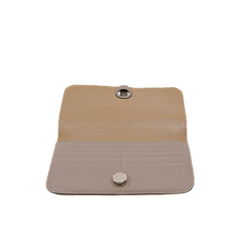 dogon wallet in evercolor grey phw A stamp