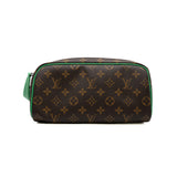 thumbnail Dopp kit in borneo green monogram