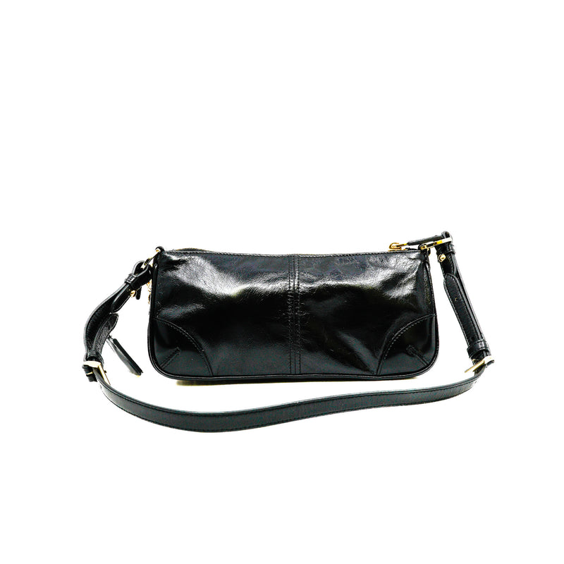 Re-Edition 2002 Medium Shiny Leather Shoulder Bag GHW - L'UXE LINK