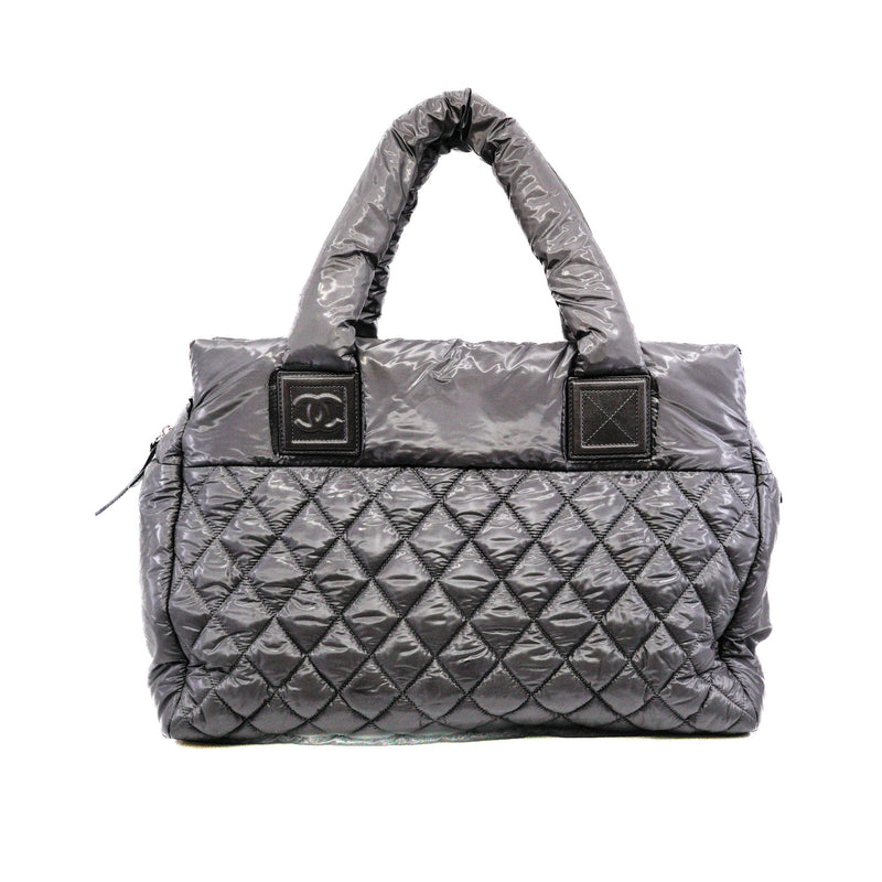 large rain tote in grey