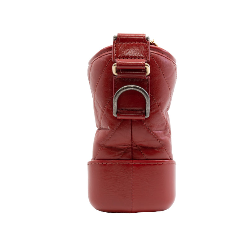 Small Gabrielle In Red Aged Calfskin Leather Hobo Bag Multicolor Hardware Seri 27 - L'UXE LINK