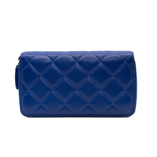 zipped   wallet in blue lambskin phw seri27