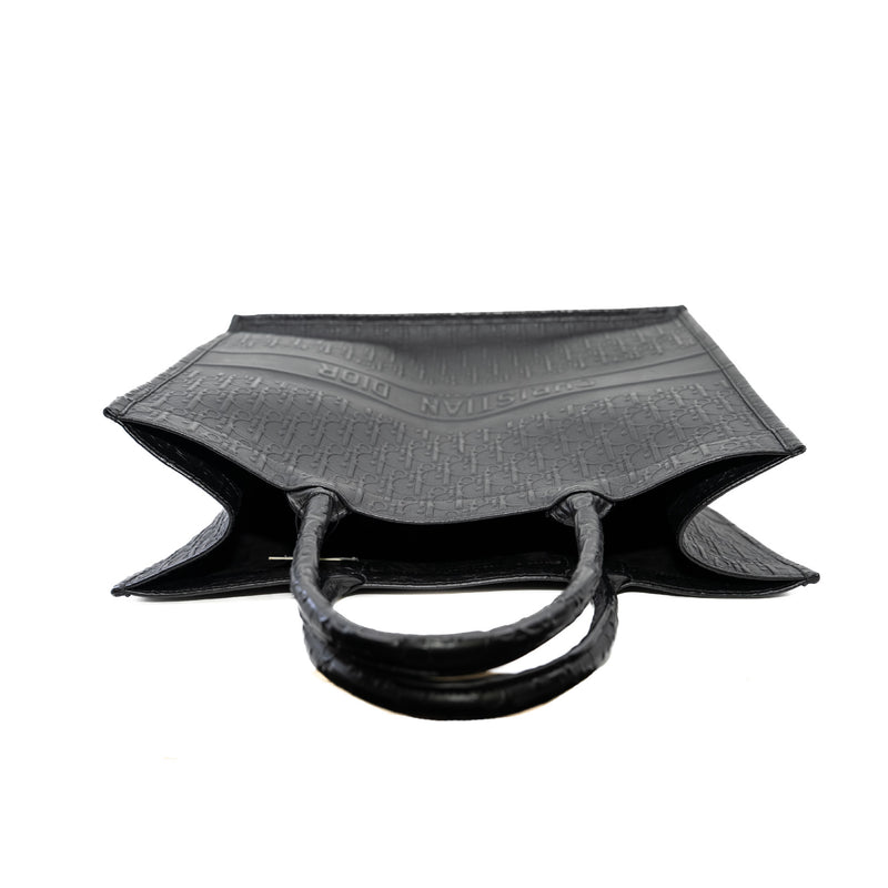 large book tote in calfskin black