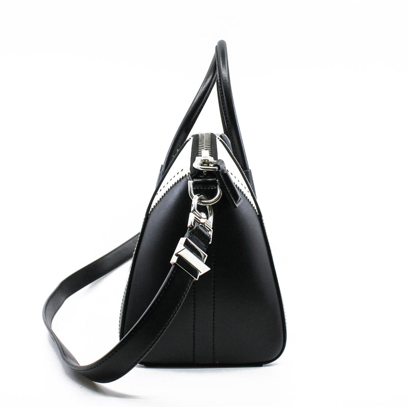 Medium Antigona In Black/White Calfskin Handbag PHW - L'UXE LINK