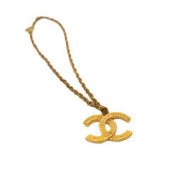 vintage necklace with cc logo in gold