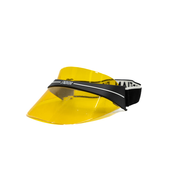 ja sun hat yellow
