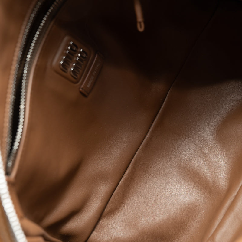 nappa pocket bag with top handle in leather brown