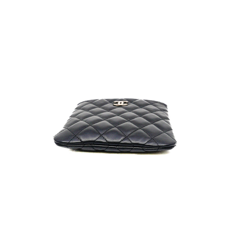 quilted crossbody bag in black lambskin phw seri29