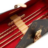 thumbnail A set of chopsticks