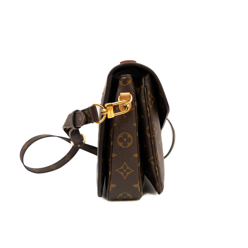 pochette metis in monogram canvas ghw 2021