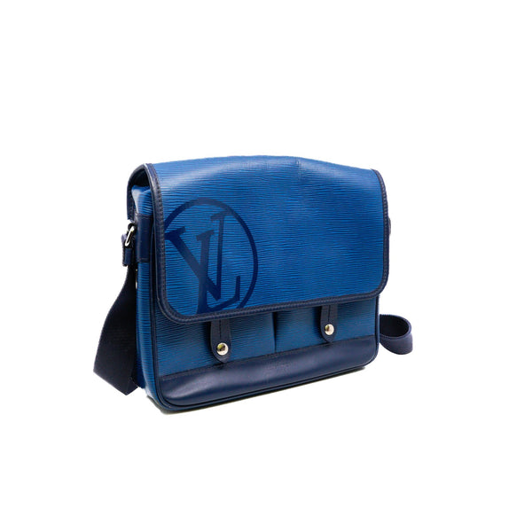 downtown messenger bag in epi blue