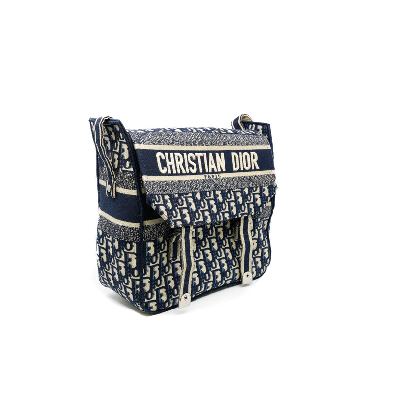 Medium Diorcamp Bag Blue Dior Oblique Embroidery