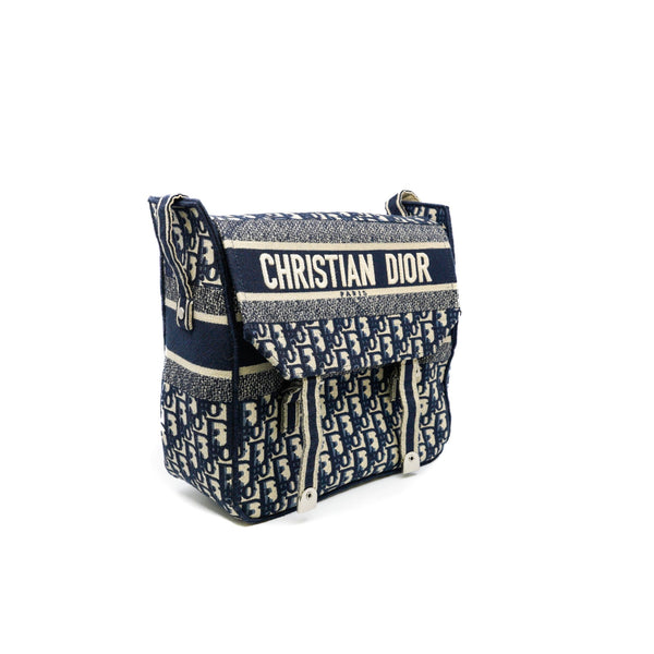 Medium Diorcamp Bag Blue Dior Oblique Embroidery