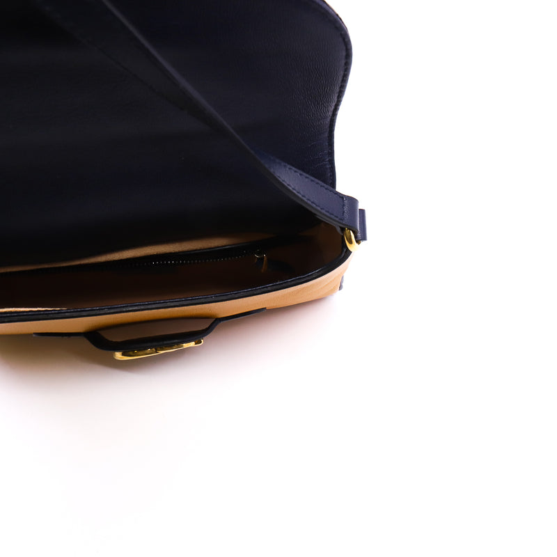 marmont flap bag in leather yellow/navy